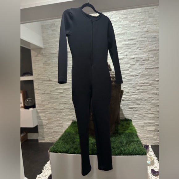 Cynthia Rowley Bonded Neoprene Black Jumpsuit - Picture 3 of 8